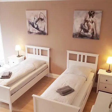 Modern & Chic Apartments With Terrace Or Balcony Neuss Exterior foto