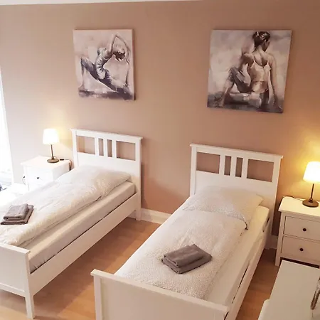 Modern & Chic Apartments With Terrace Or Balcony Neuss Exterior foto