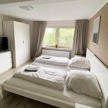 Modern & Chic Apartments With Terrace Or Balcony Neuss Exterior foto
