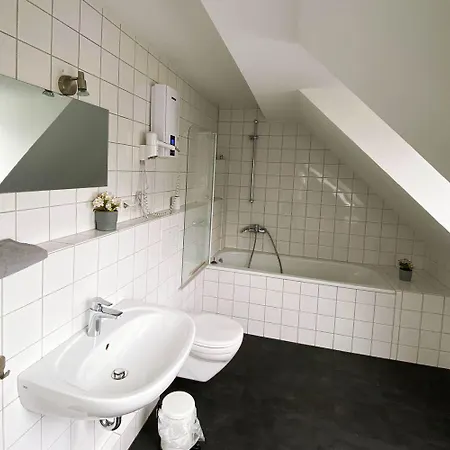 Modern & Chic Apartments With Terrace Or Balcony Neuss Exterior foto