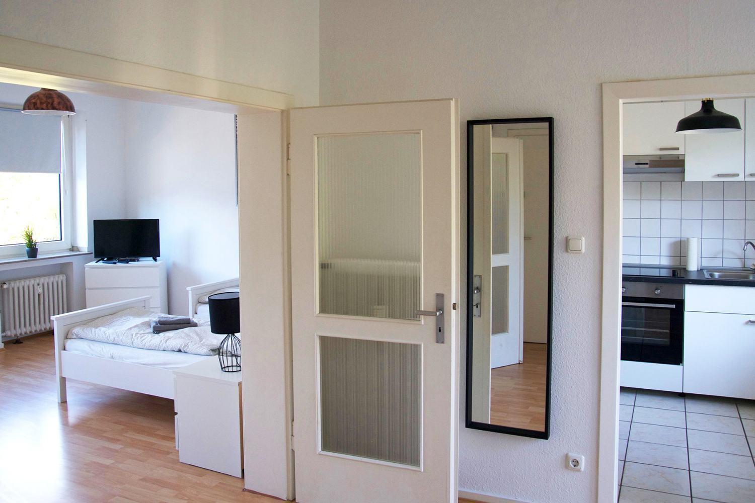 Modern & Chic With Terrace Or Balcony * Neuss