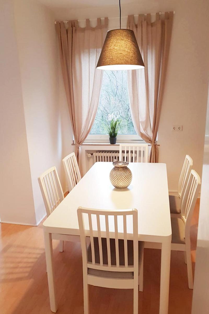 Modern & Chic With Terrace Or Balcony Apartment Neuss