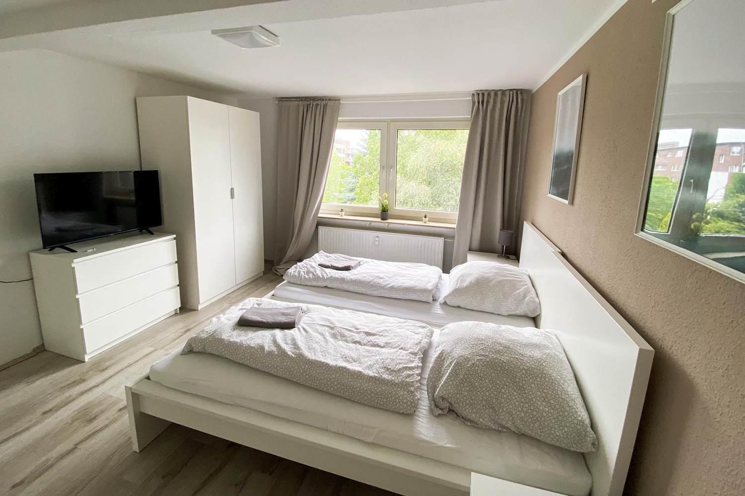 Modern & Chic With Terrace Or Balcony Apartment Neuss