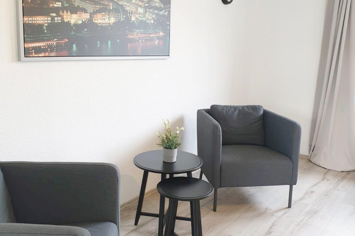 Modern & Chic With Terrace Or Balcony Apartment