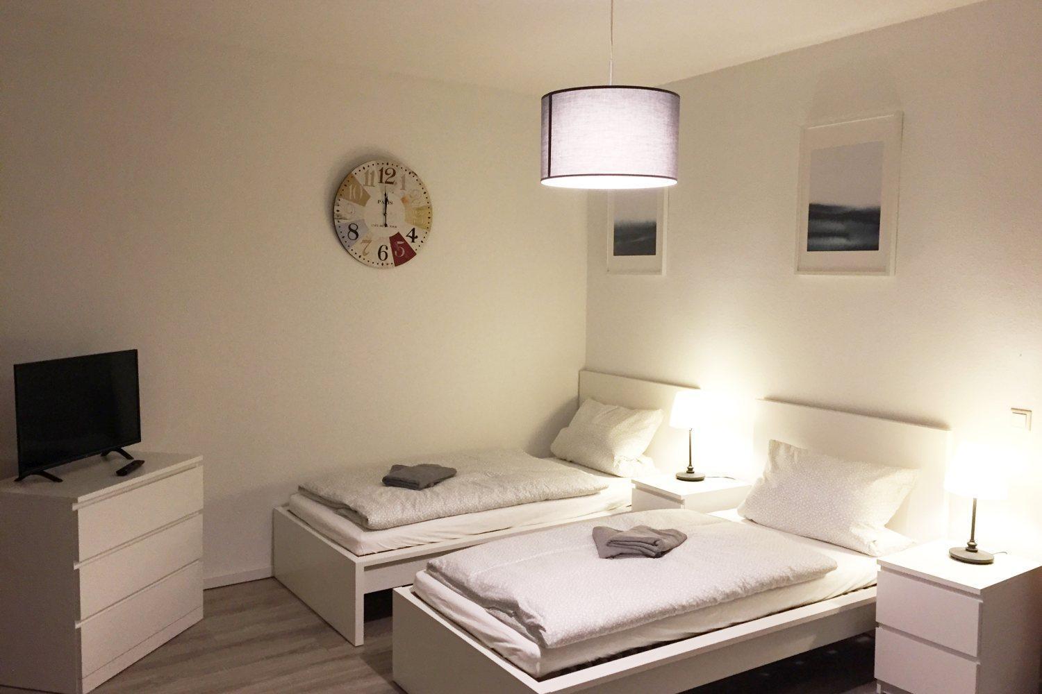 Modern & Chic With Terrace Or Balcony * Neuss