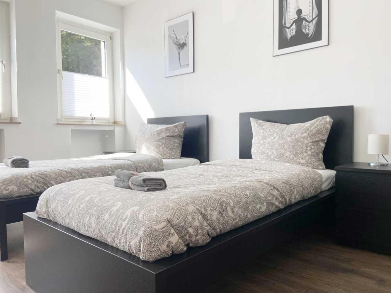 Modern & Chic With Terrace Or Balcony Apartment Neuss